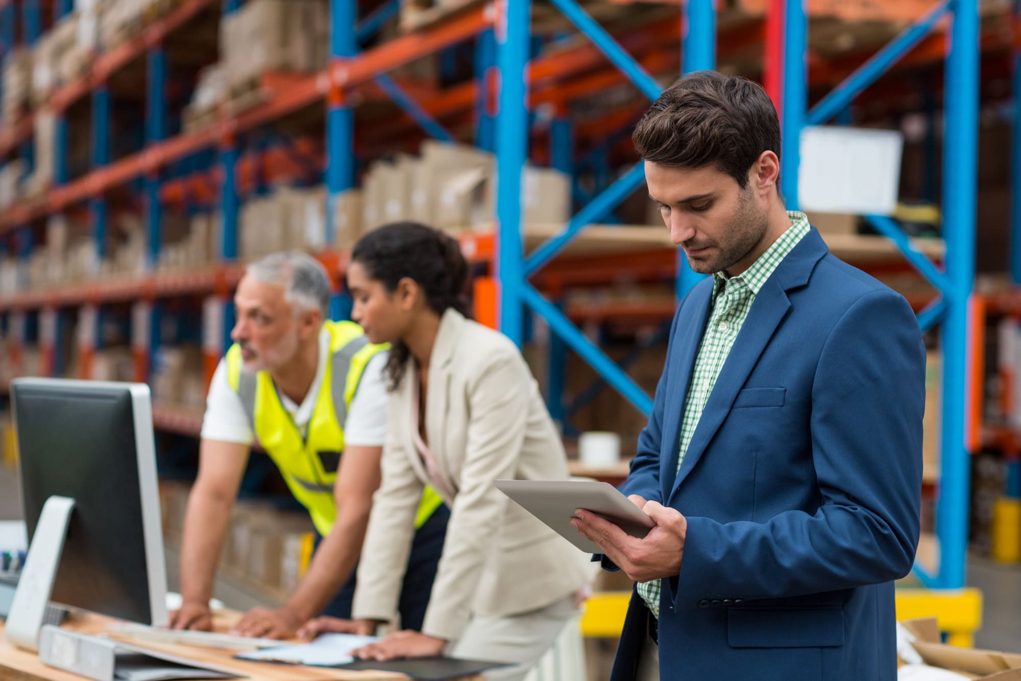 Store manager completing workforce development training
